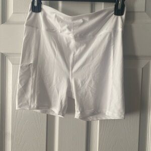 Tommy Bahama white biker shorts